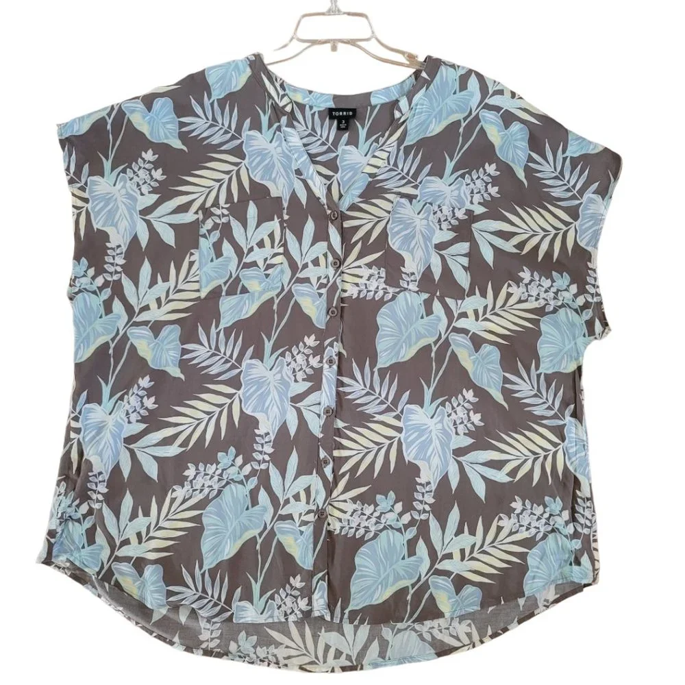 Torrid Challis Button-Front Dolman Sleeve Top - Picture 6 of 9